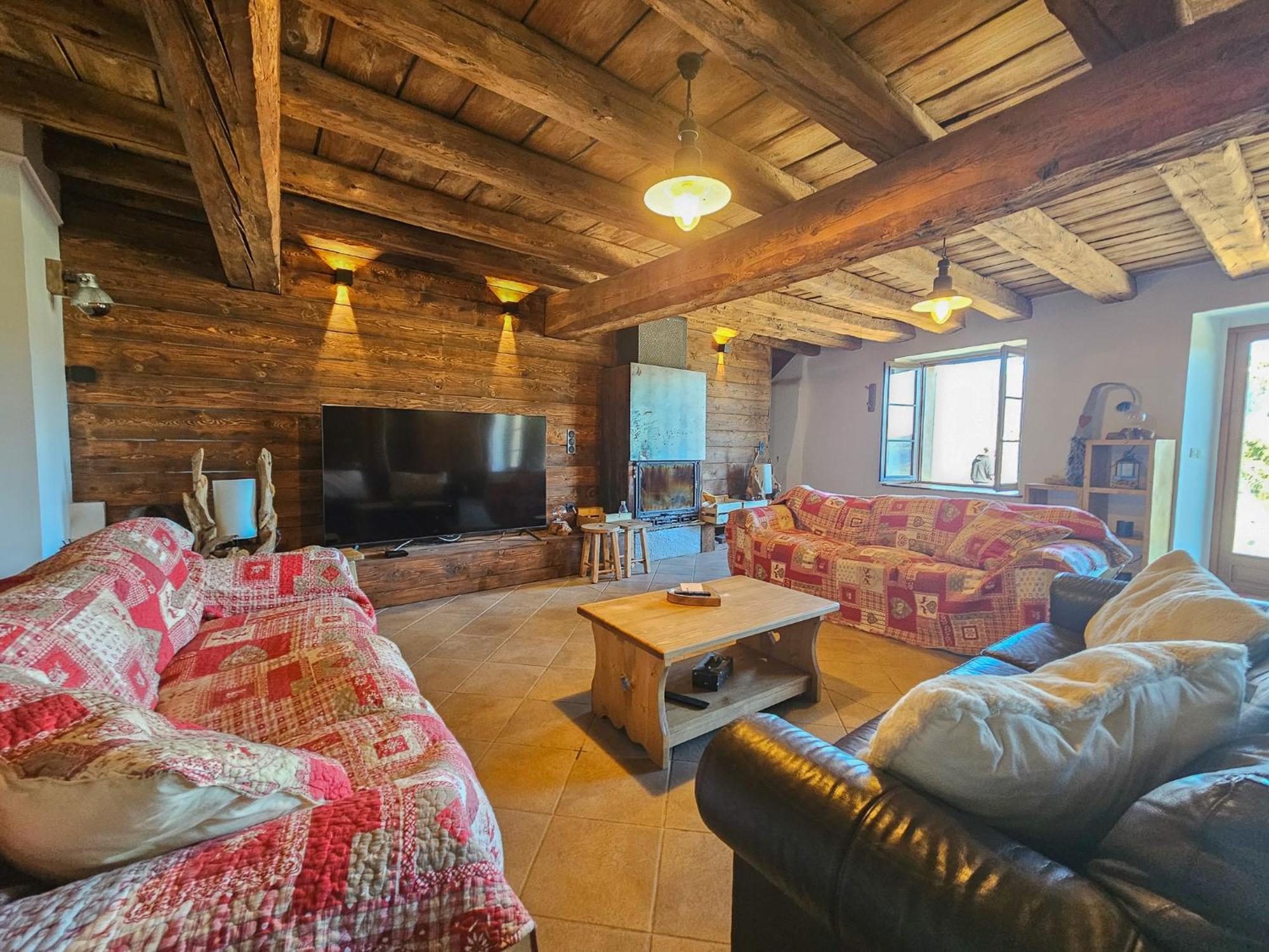 Villa Lerefugedetiti à Buissard Extérieur photo